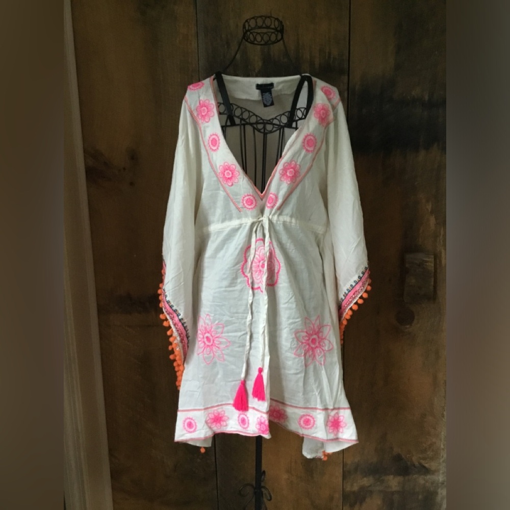 MODA International Cover Up